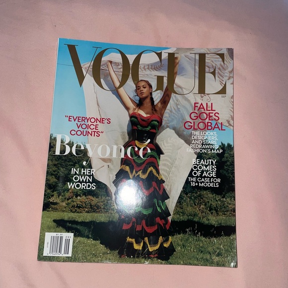 2018 Vogue w/ Beyonce on the cover. Brand new! - Picture 3 of 3